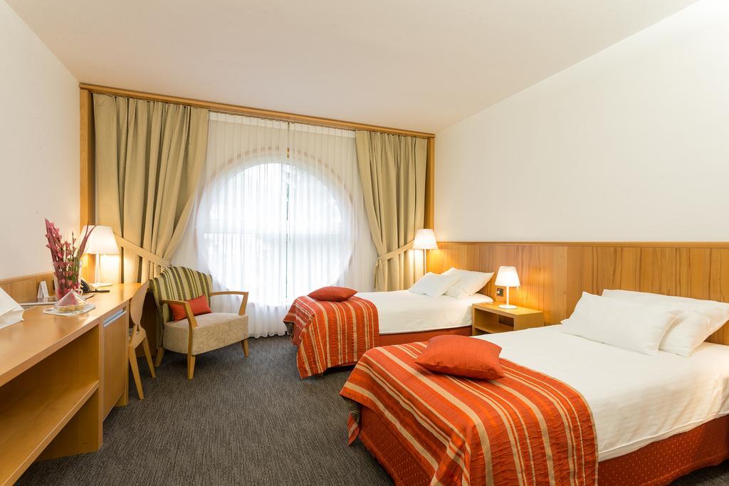 Hotel Jozef 이드리야 객실 사진